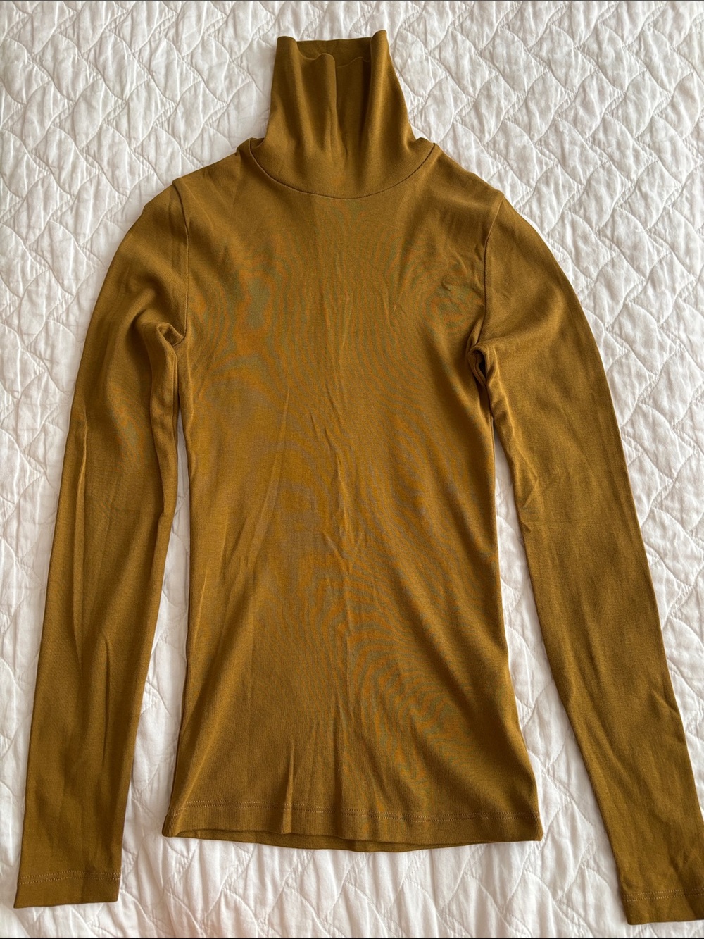 KOTN 100% Eygptian cotton turtleneck in moss, XS